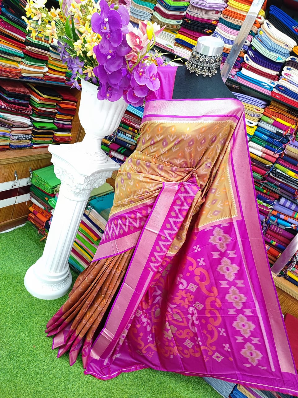 Kotki pure silk 14 hat Saree