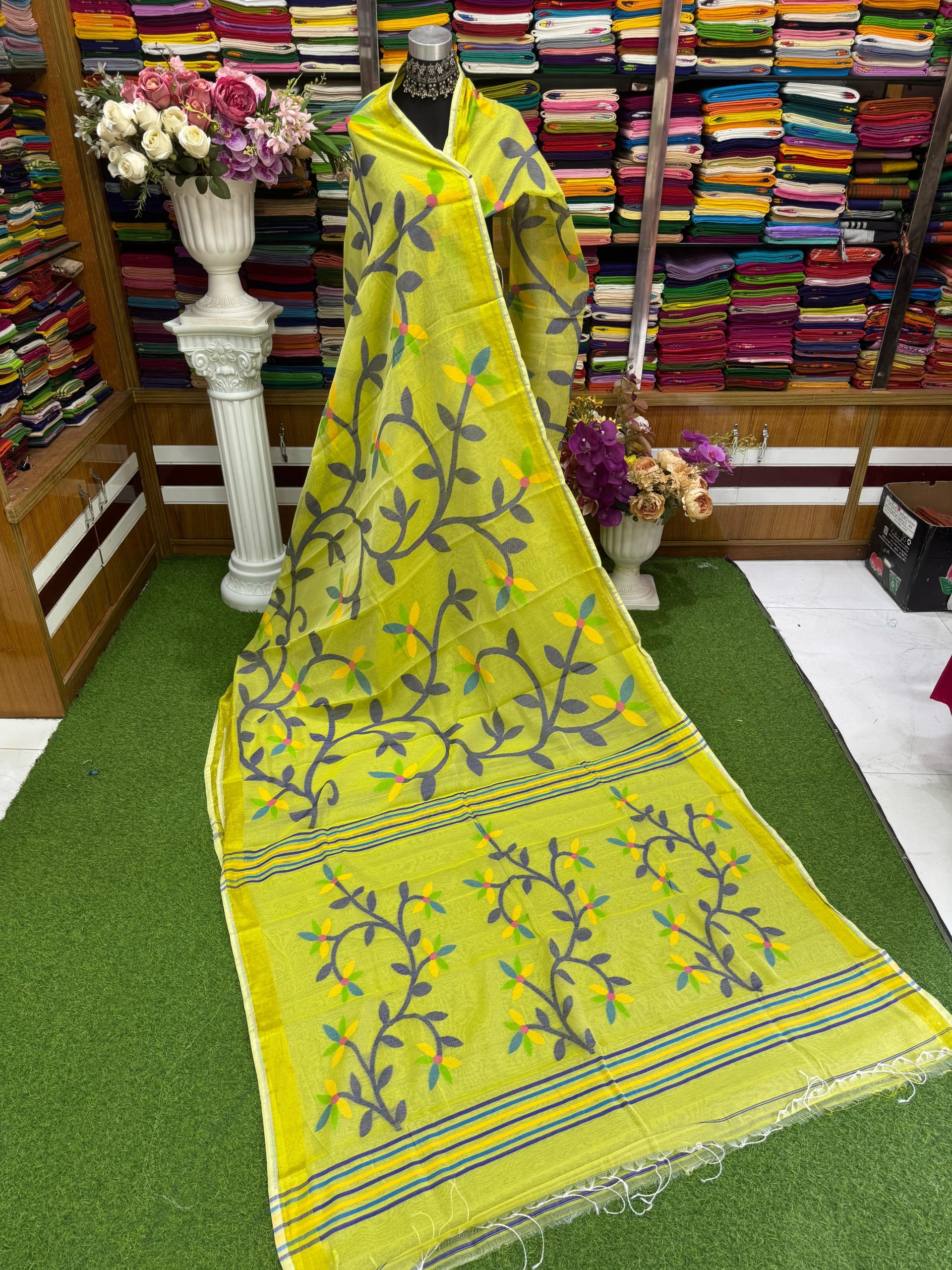Maslais Tondoj Saree
