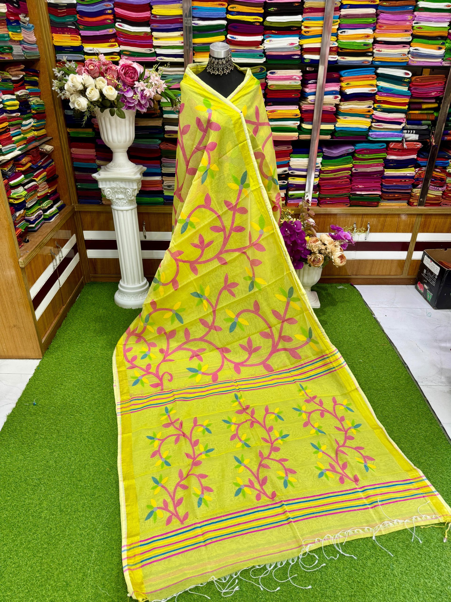 Maslais Tondoj Saree